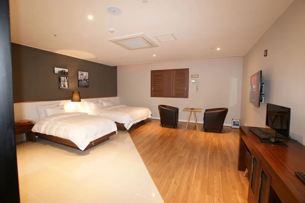 Deluxe Double room (twin beds)
