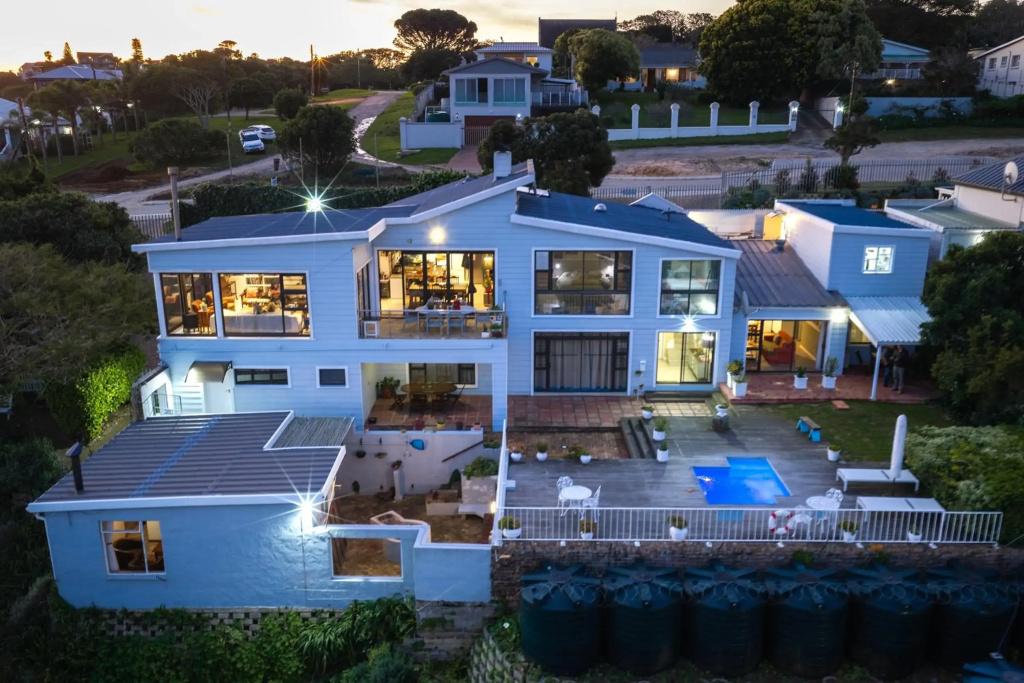 The Lookout Guest House