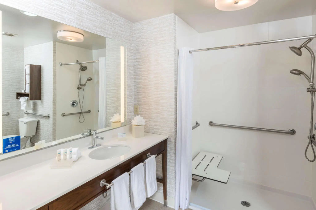 Quadruple Suite