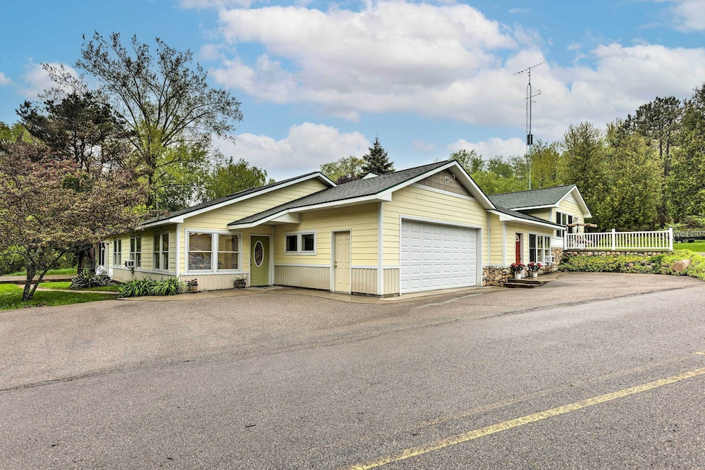 Near Ice Fishing & Snowmobiling: Frankfort Home