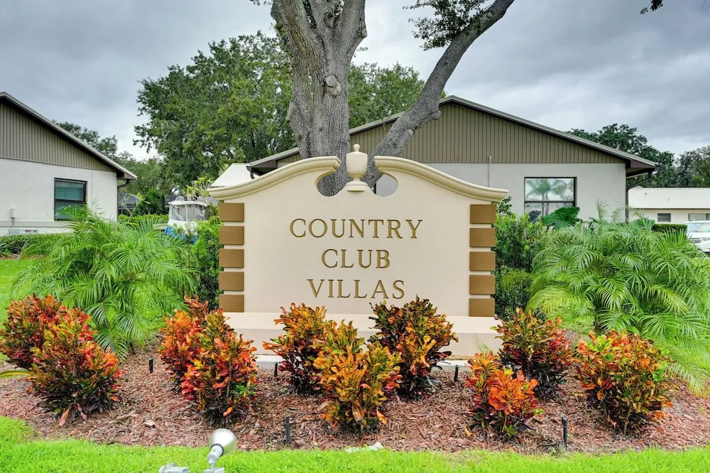 1 Mi to Golf: Sebring Condo w/ Pool Access!