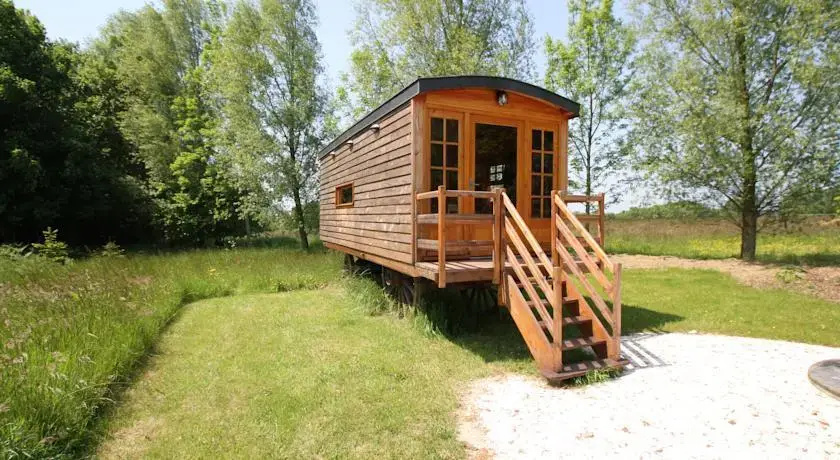 Voir la photo 3 — Roulotte-Cabane de la Vallette