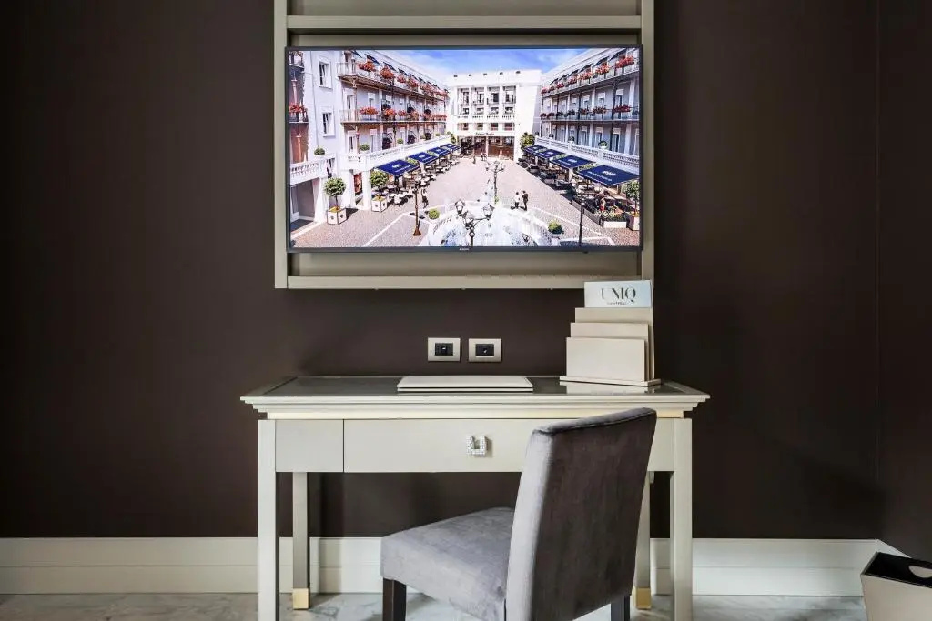 Classic Double room (full double bed)