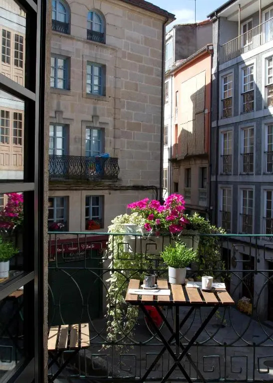 Acio blanco. Loft en el Casco Histórico de Ourense