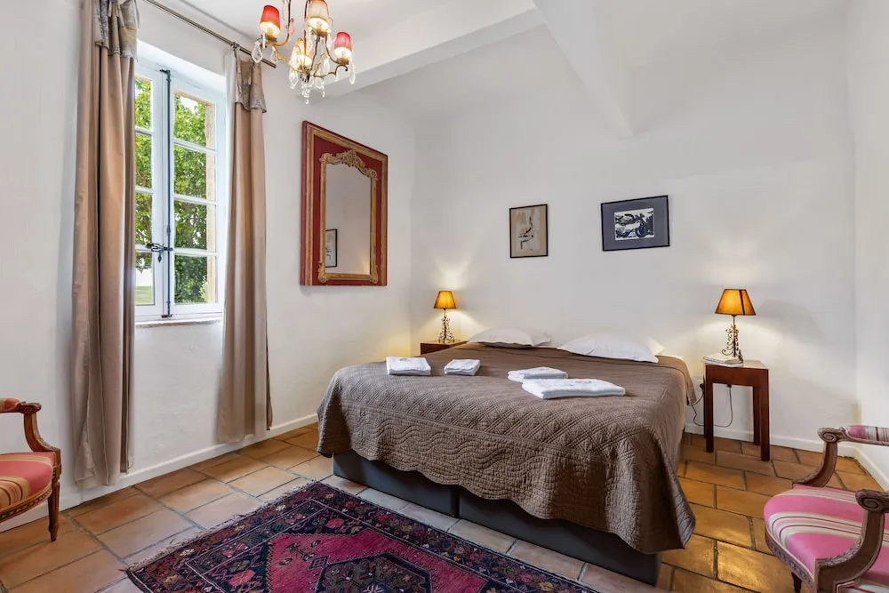 1 Bedroom Superior Apartment