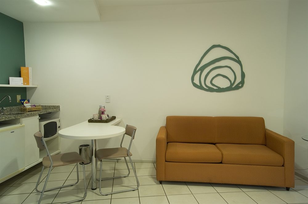 Food & Beverage