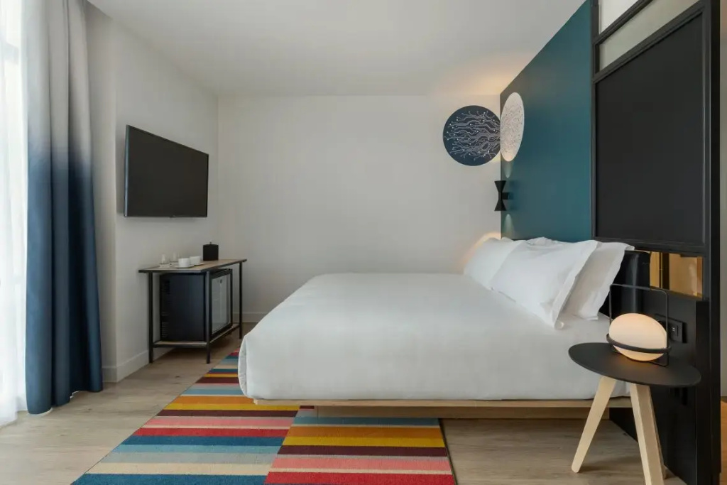 Standard Double room (full double bed)