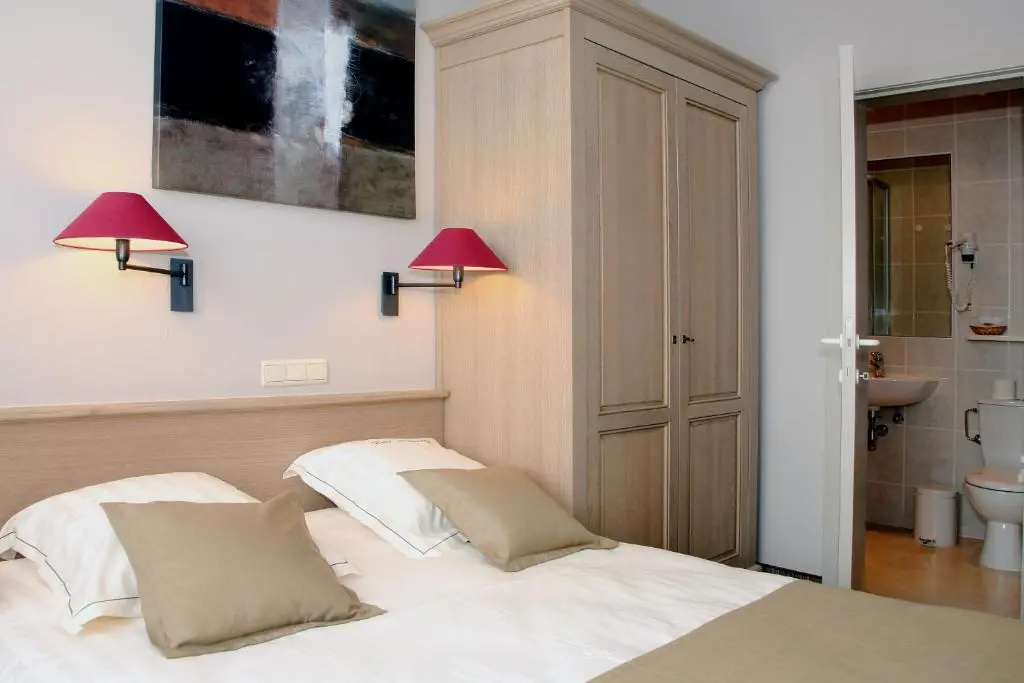 Ambassador Hotel - Chambres