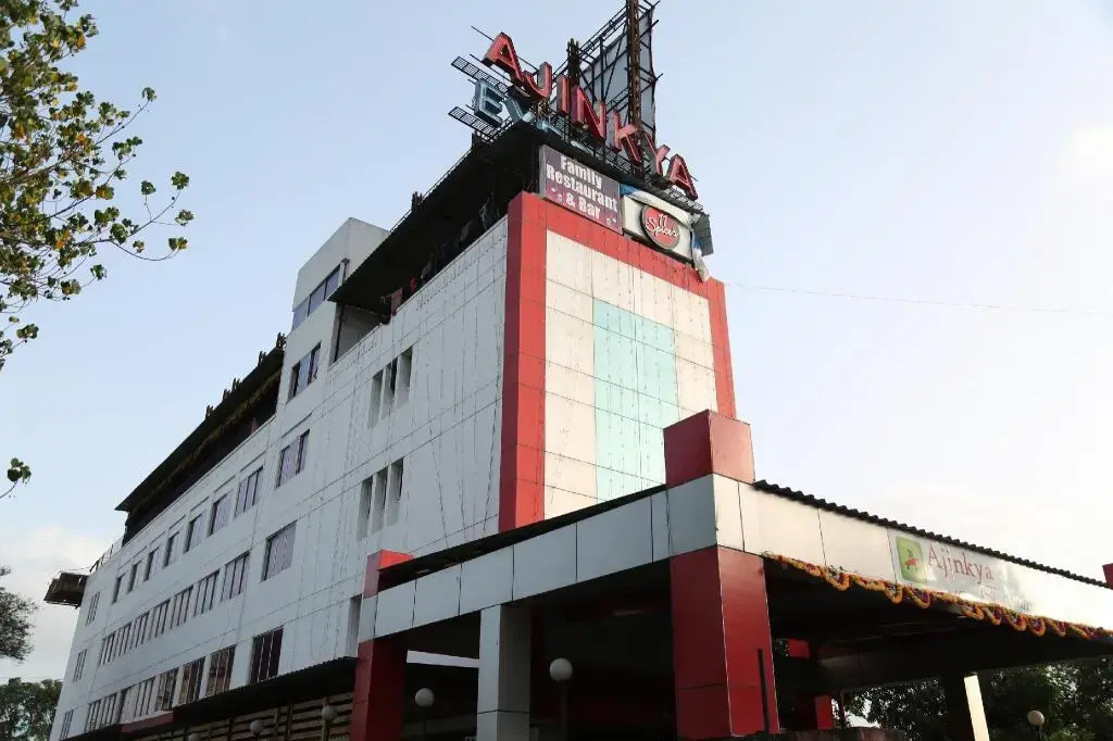 Hotel Ajinkya Executive by OYO Rooms