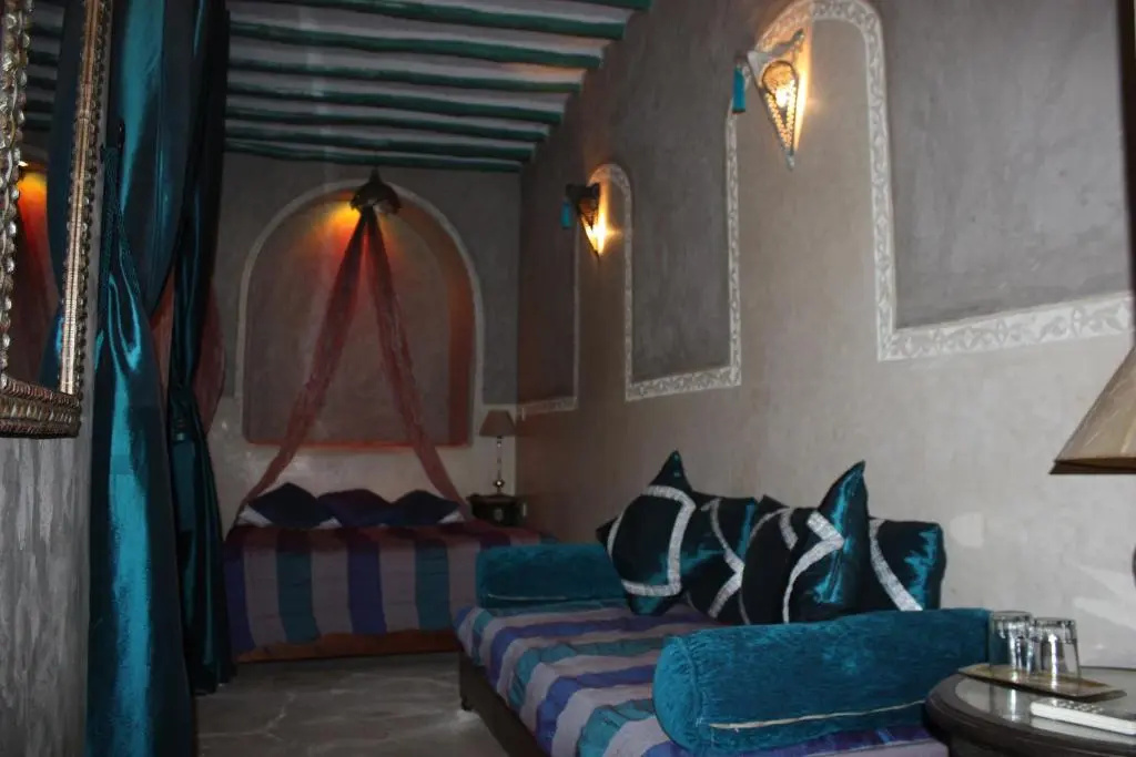 Pearl of the Orient Double room (full double bed)