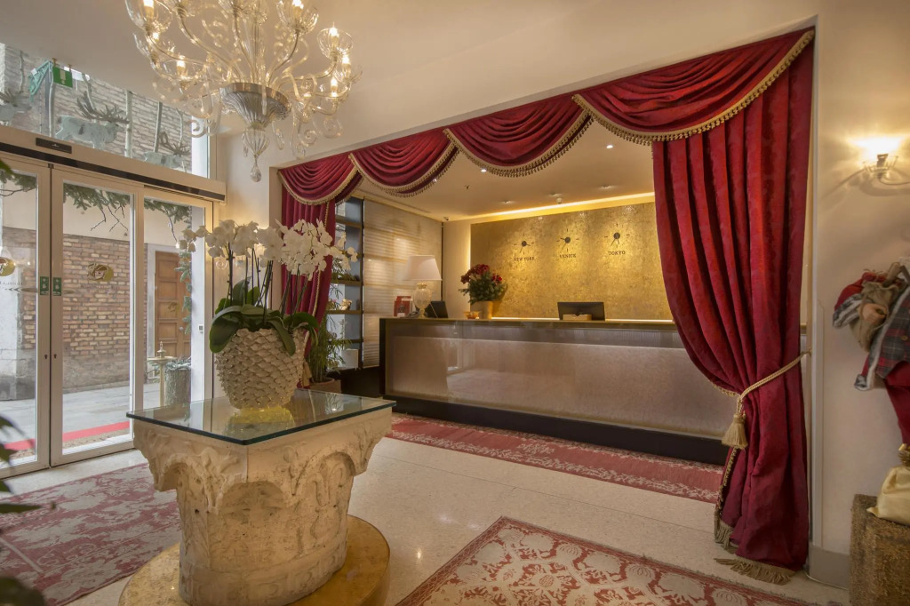 Hotel A LA Commedia Room Type - De luxe Room
