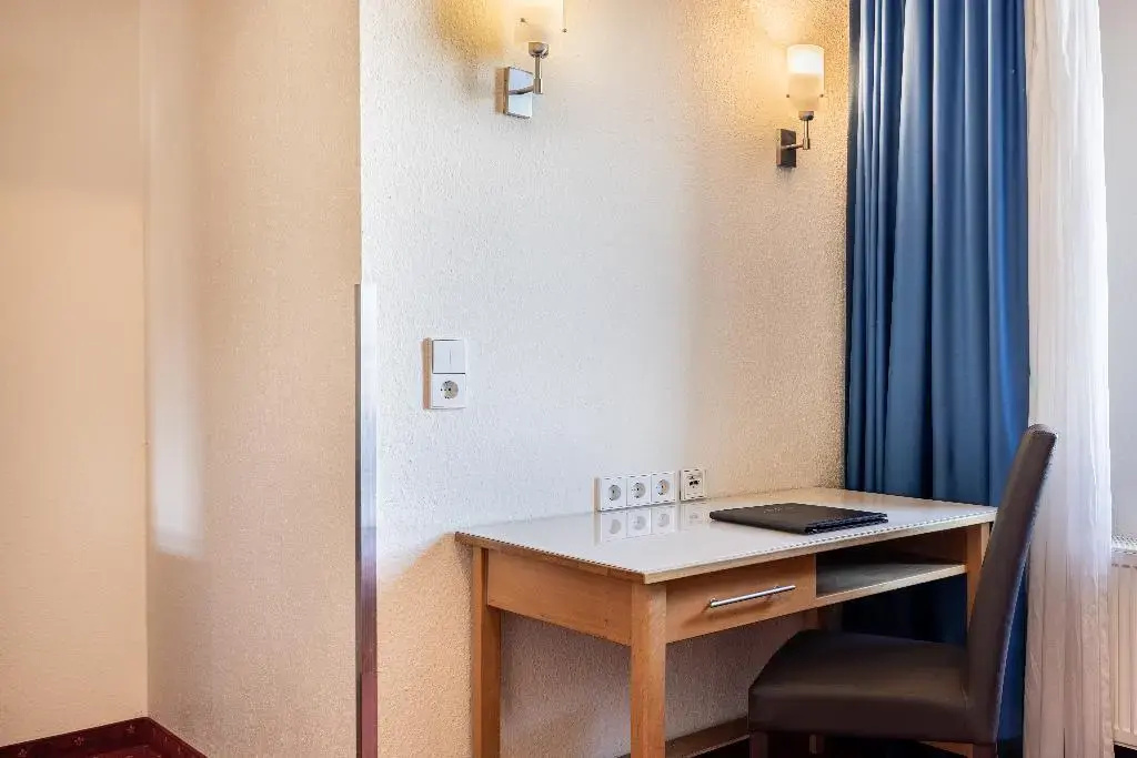 Hotel photo 12