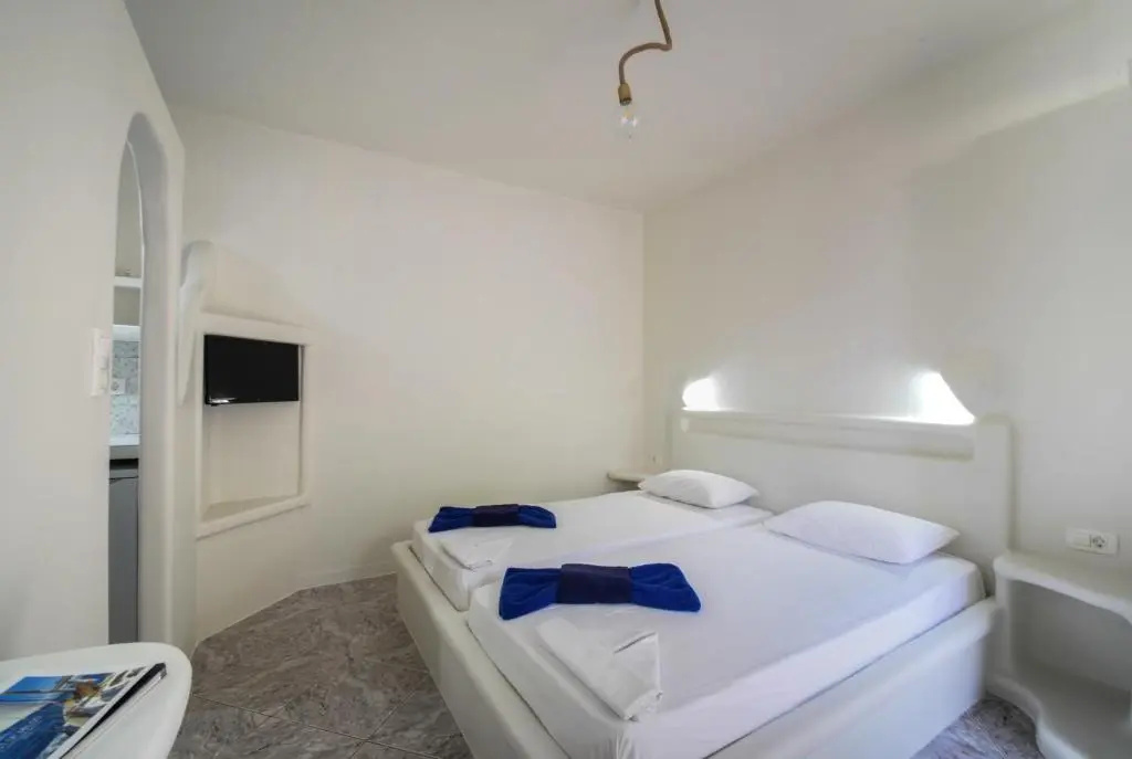 Superior Double room (full double bed)