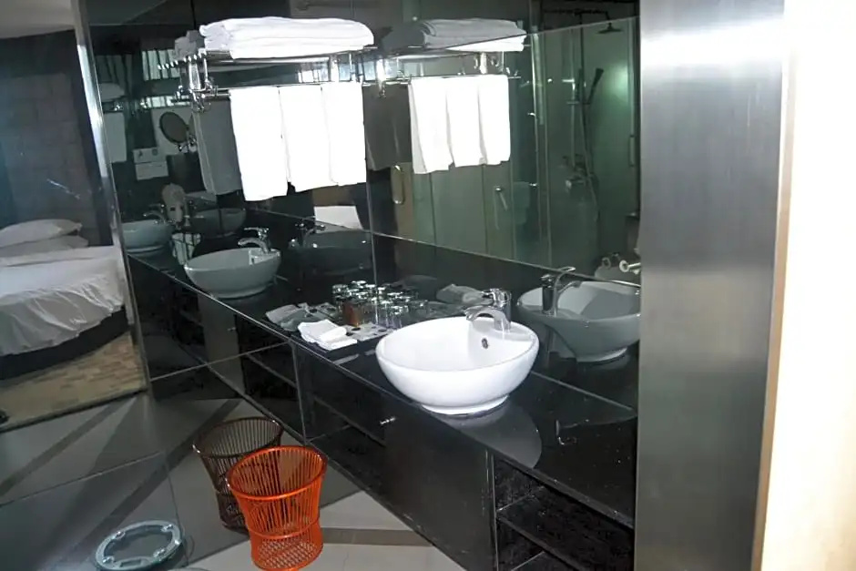 Henry Business Hotel - Chambres