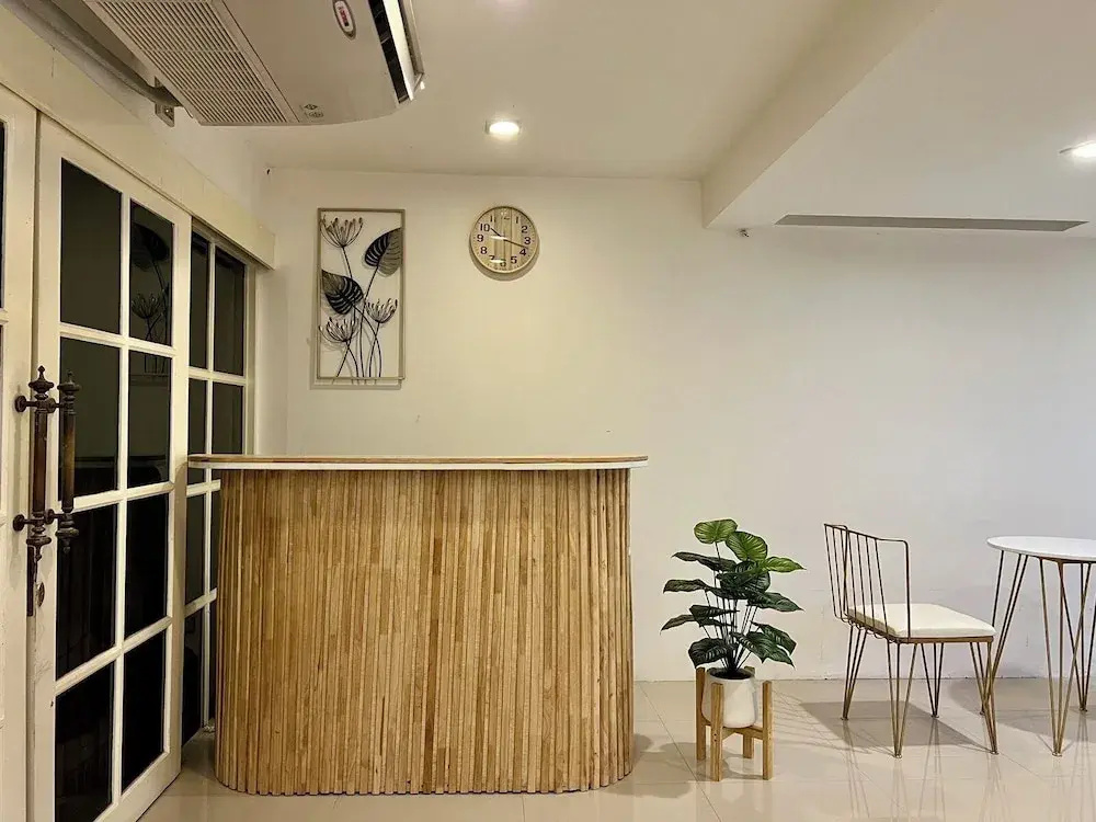 Comfy Crib Hostel 2 — фото