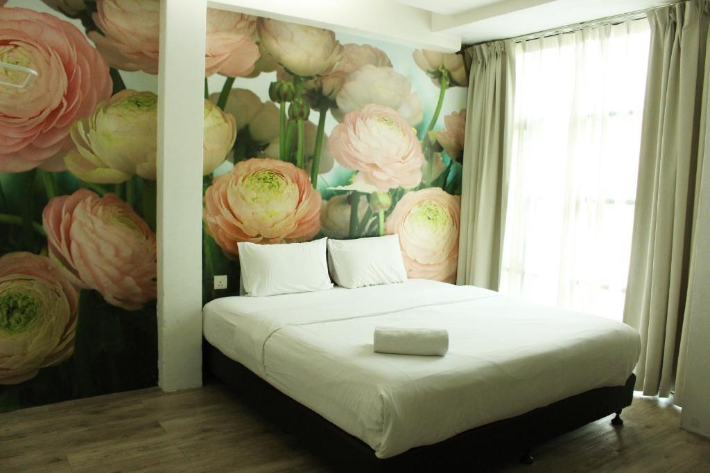 V Garden Hotel