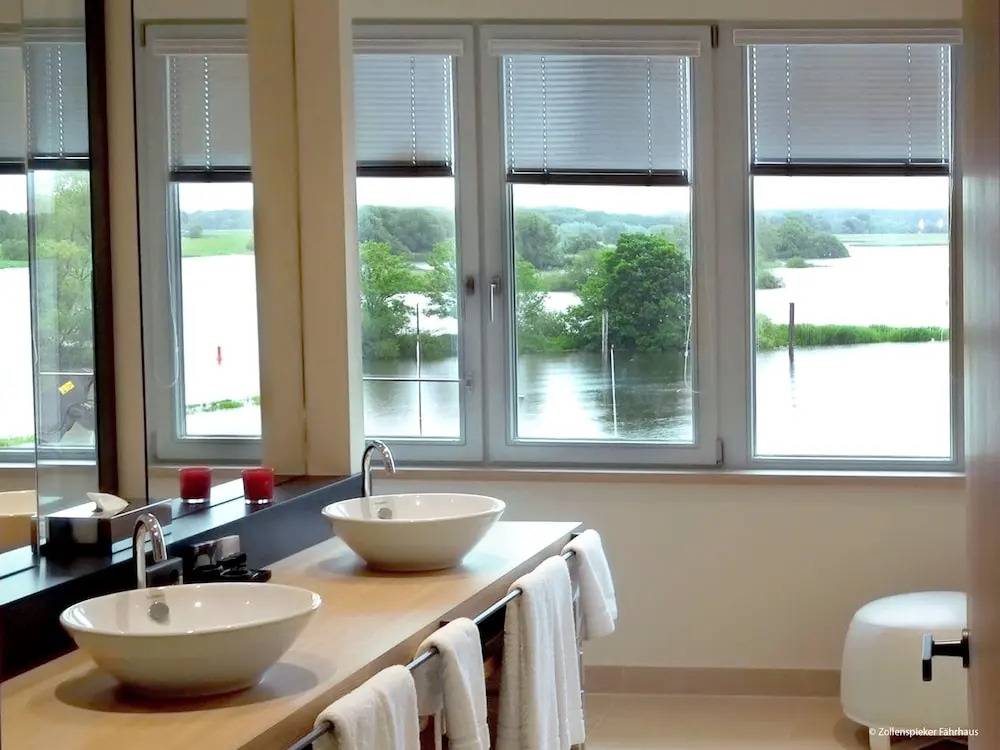 Двухместный люкс двуспальная кровать в Zollenspieker Fährhaus