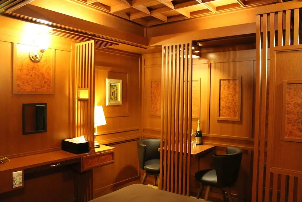 Premium Double room (full double bed)