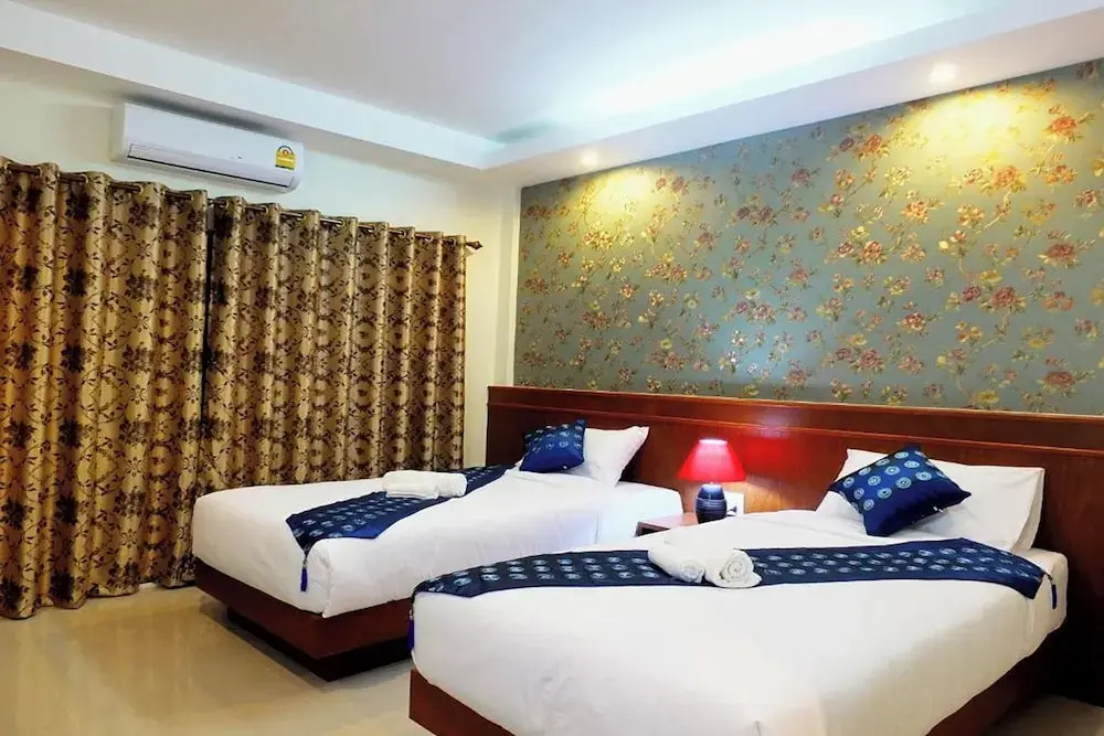 Deluxe Double room with balcony (twin beds)
