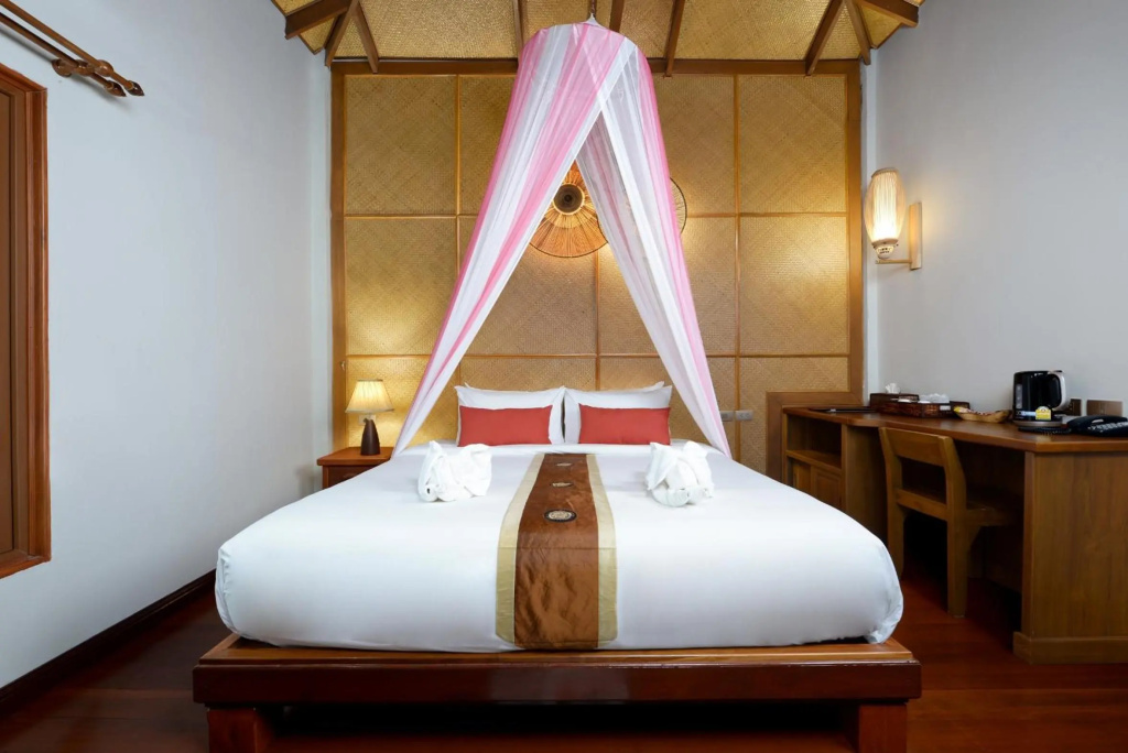 PingChan Koh Phangan Beachfront Resort — 5