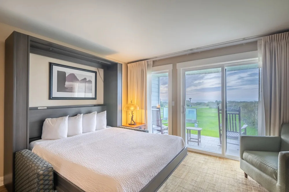 Standard room with view
