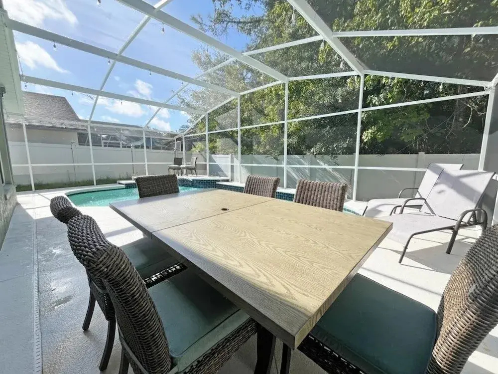 Stardust Villa 4 Bedroom Home by RedAwning