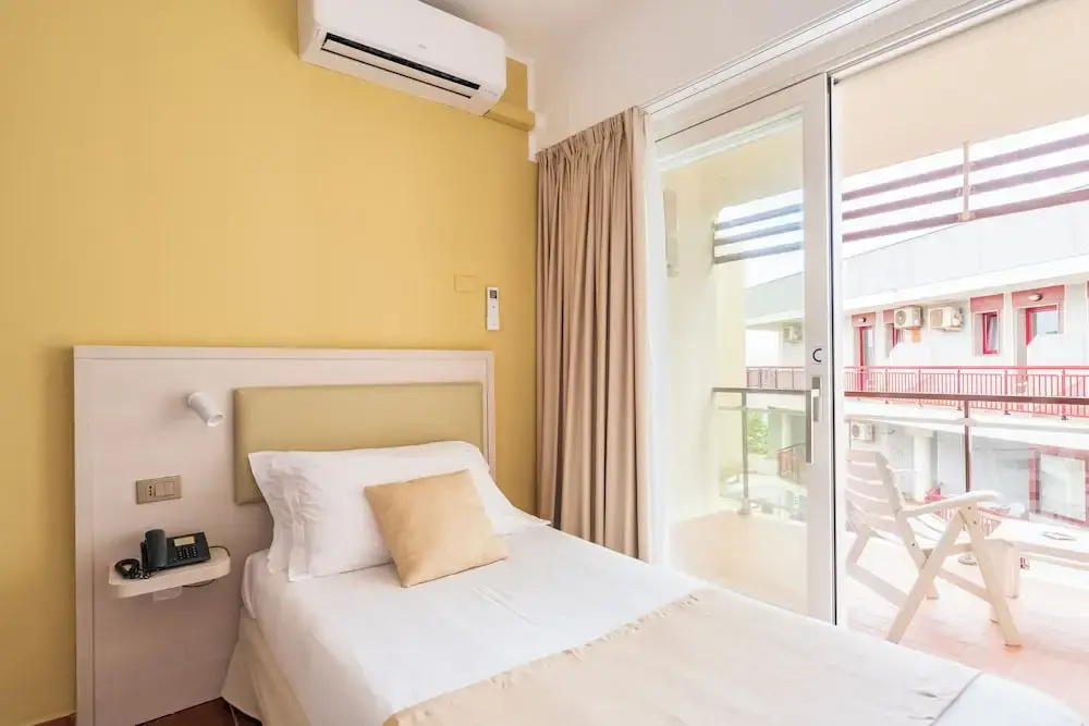 Standard Single room with balcony