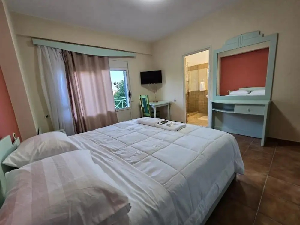 Standard Double room with balcony and with sea view (full double bed)