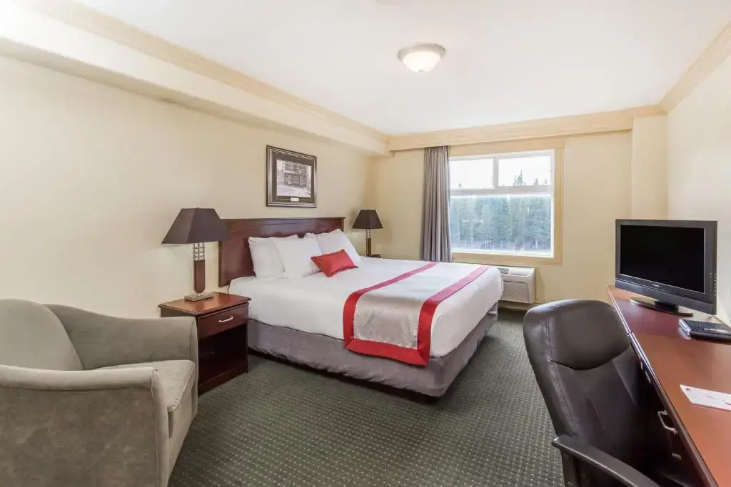 Ramada by Wyndham Hinton - Chambres
