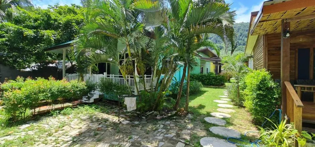 Coconut Lanta Resort Klong Dow Beach