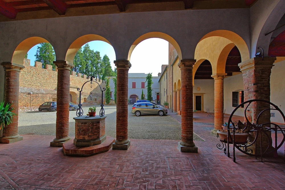 Hotel photo 10