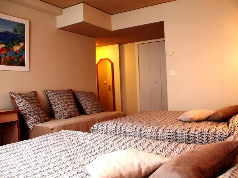 Logis Le Cheval Blanc et Clovis - Chambres