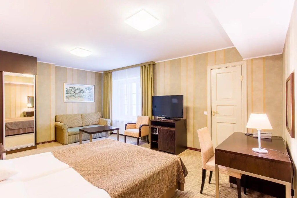 Hotel photo 8