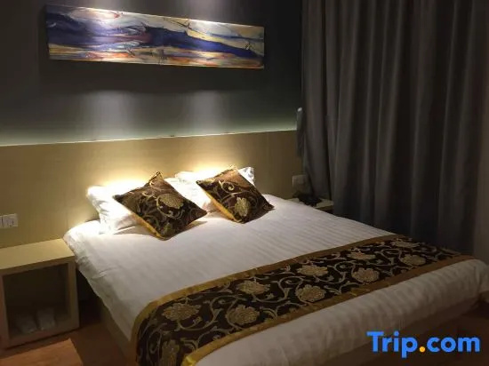 Superior Double room (full double bed)