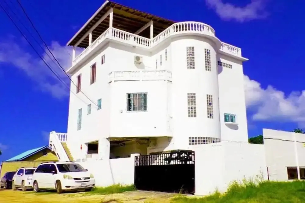 See Belize Sunrise Sea & Garden View 2-bed Studio w Pool & Overwater Deck, 1stfl
