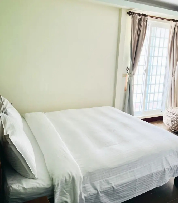 Standard Double room with mountain view (full double bed)
