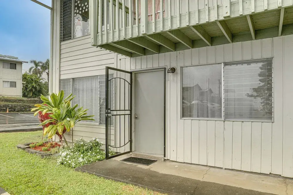 < 1 Mi to Dtwn Hilo: Comfy Condo w/ Pool Access
