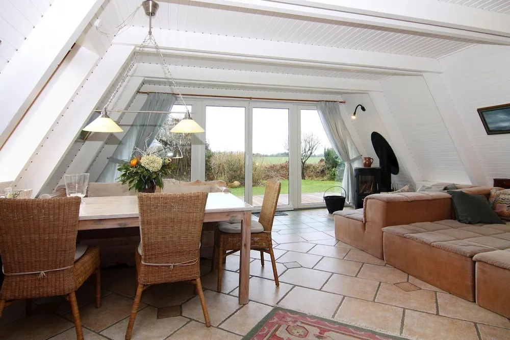2 Bedrooms Classic Cottage