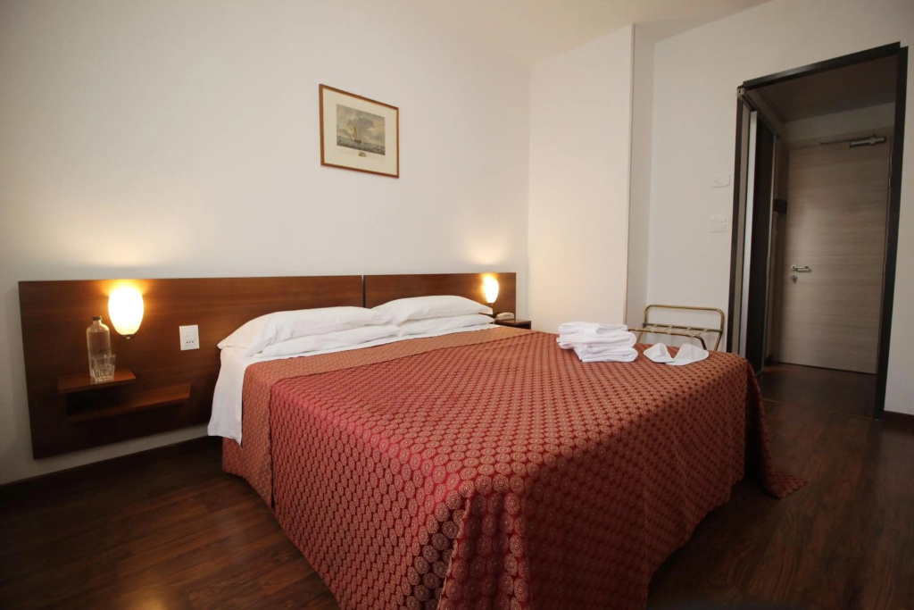 Hotel Salieri — 2