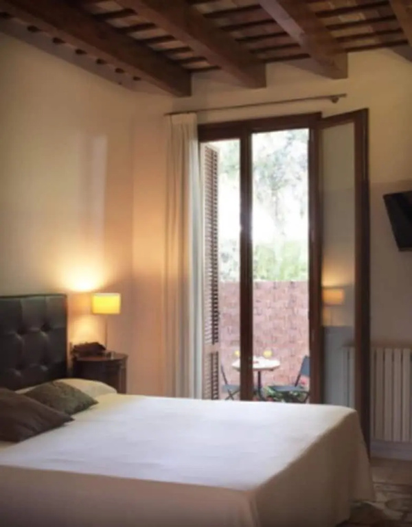 Cabana Double room (full double bed)