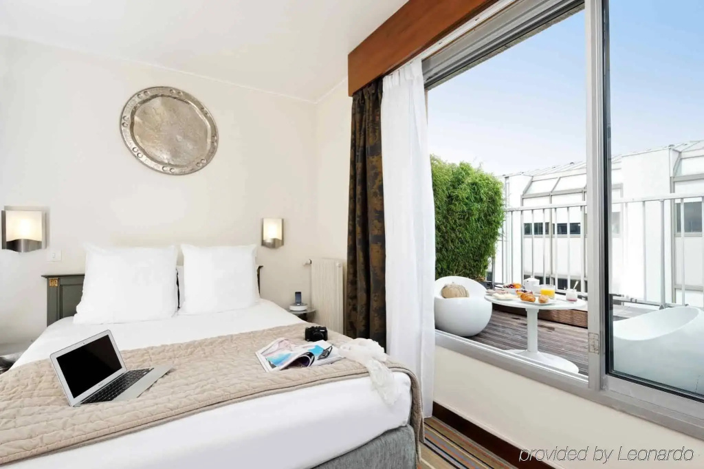 Relais de Lyon by Malone 17