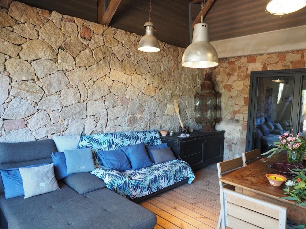 2 Bedrooms Villa with pool view