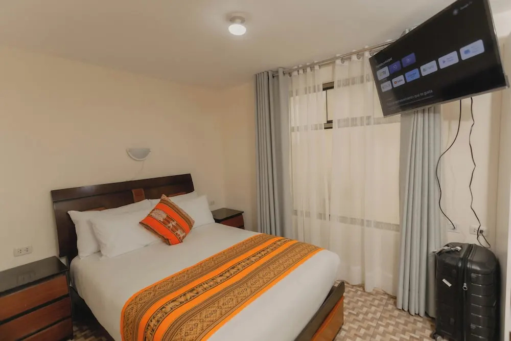 Classic Double room (full double bed)