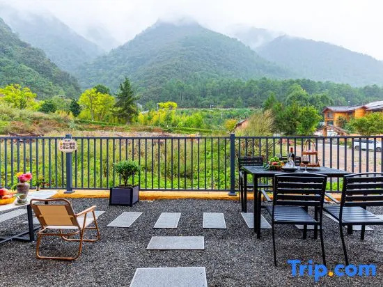 Lugu Lake Scenic Area | Canglanju · Serene Lakeside Vacation Boutique Stay (Daluoshui Village) in Lijiang