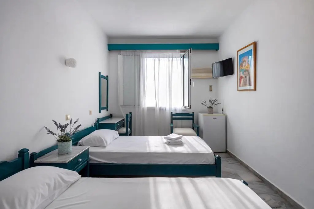 Economy Triple room