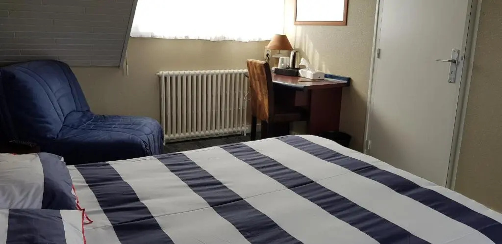 Standard Double room (full double bed)