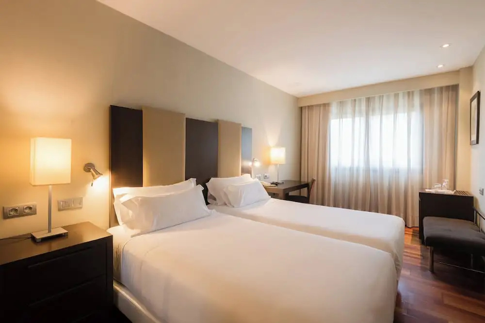 Hotel Ciudad de Valladolid Room Type - DOUBLE QUEEN SIZE BED