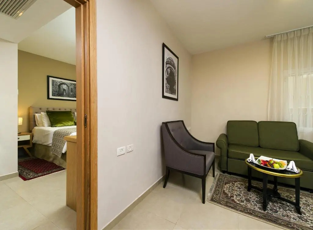 Standard Family room