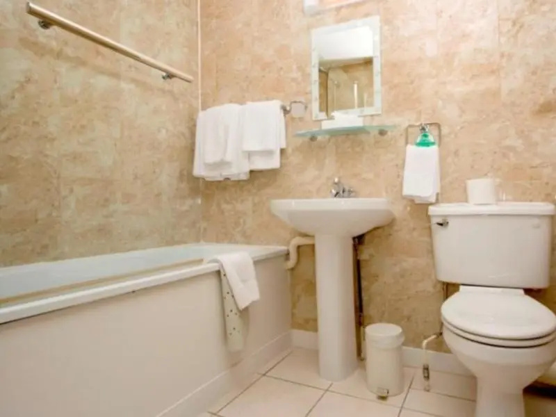 Holiday Villa Hotel And Suites - Chambres