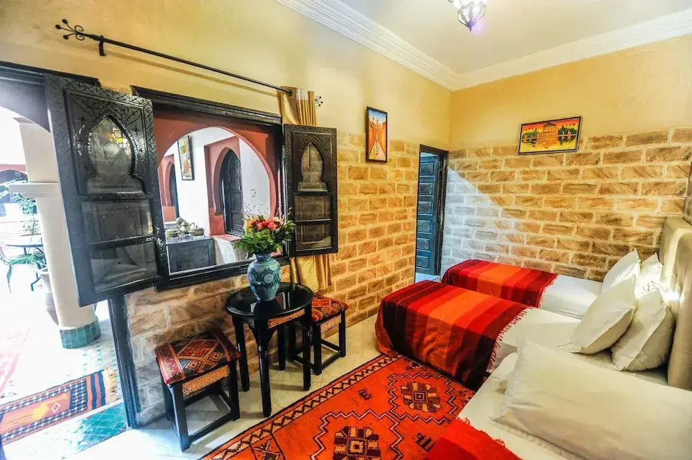 Standard Triple room
